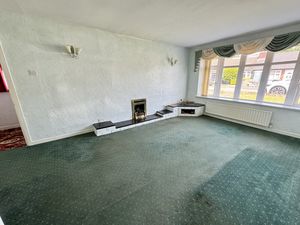 Lounge- click for photo gallery